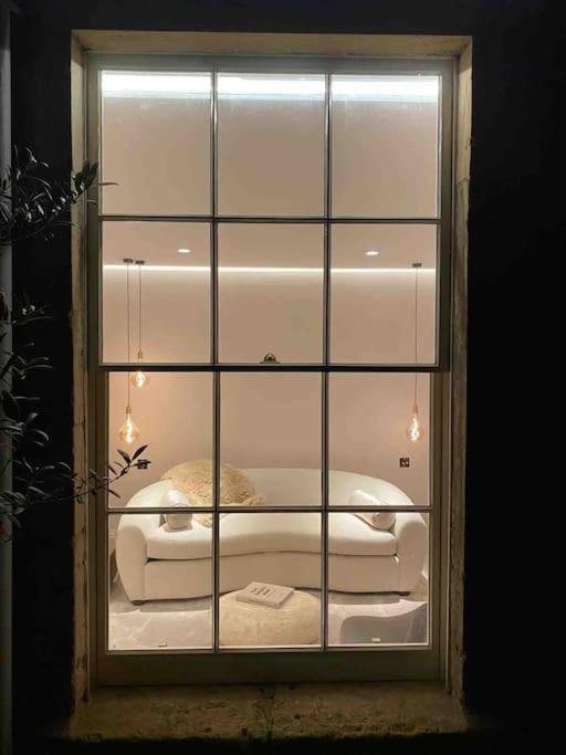 Luxury Georgian Apartment - 5 Minute Walk To Spa Bath Exterior photo
